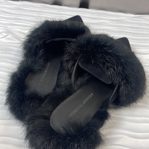 Rebecca Minkoff Rafferty Mules with fur. Black kid suede/ Rabbit Fur. Size 7.5 M - Picture 4 of 9